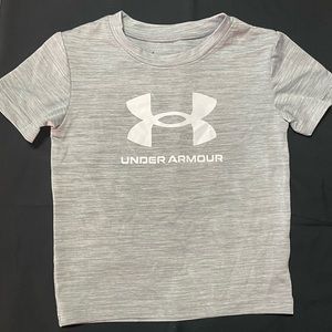 Under Armour dri-fit 3T shirt